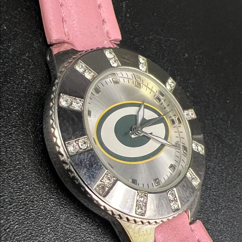 Game Time Green Bay Packers Logo Watch with Pink Strap and New Battery